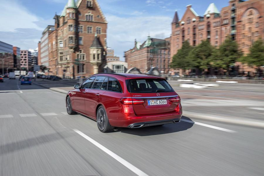  Mercedes-Benz E220 d Avantgarde Line Estate 2016 года  (фото 23 из 26)